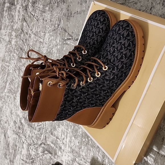 Michael kors denim embroidered boots - Picture 6 of 8